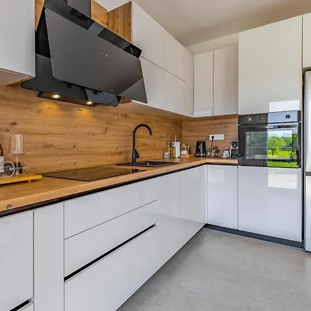 2 Bedroom Gorgeous In * Pula