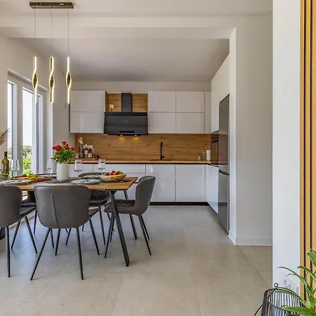 Daire 2 Bedroom Gorgeous In *