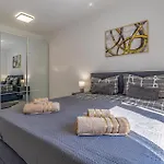 2 Bedroom Gorgeous Apartment In Pula Pula