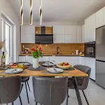 2 Bedroom Gorgeous Apartment In Pula * Pula