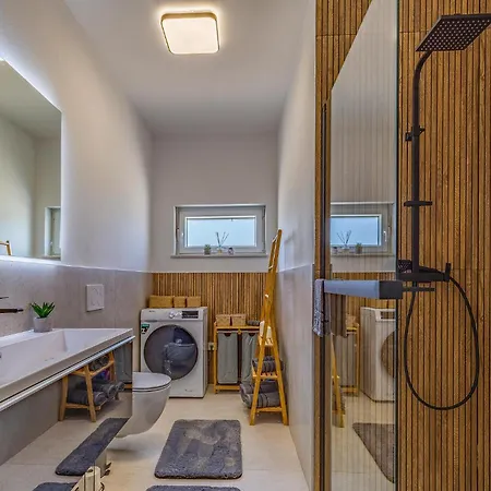 2 Bedroom Gorgeous In Appartement